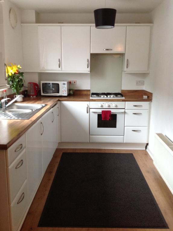 Bellway Commonwealth Apartment, Only Ages Over 23 Glasgow Room photo
